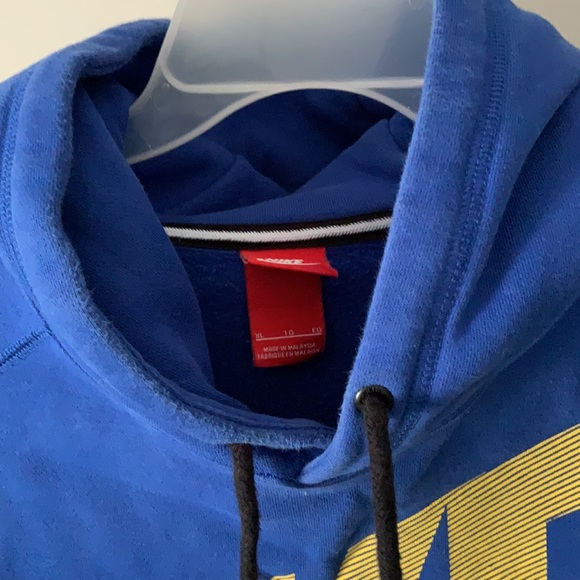 Nike hoodie - Picture 2 of 2